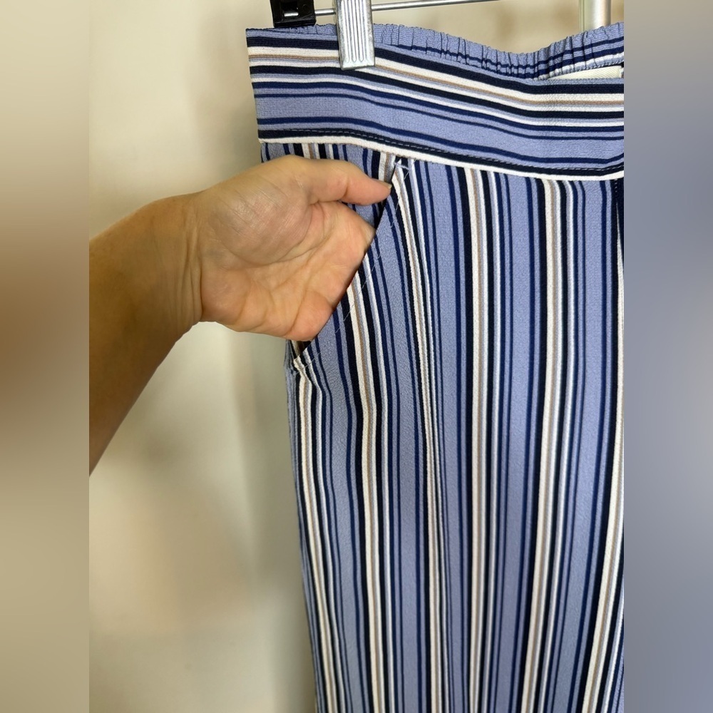 Max Studio blue striped wide leg flowy pants elastic waist pockets size medium - Picture 3 of 6